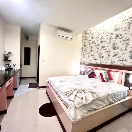 Banana Place Resort Chumphon Bagian luar foto